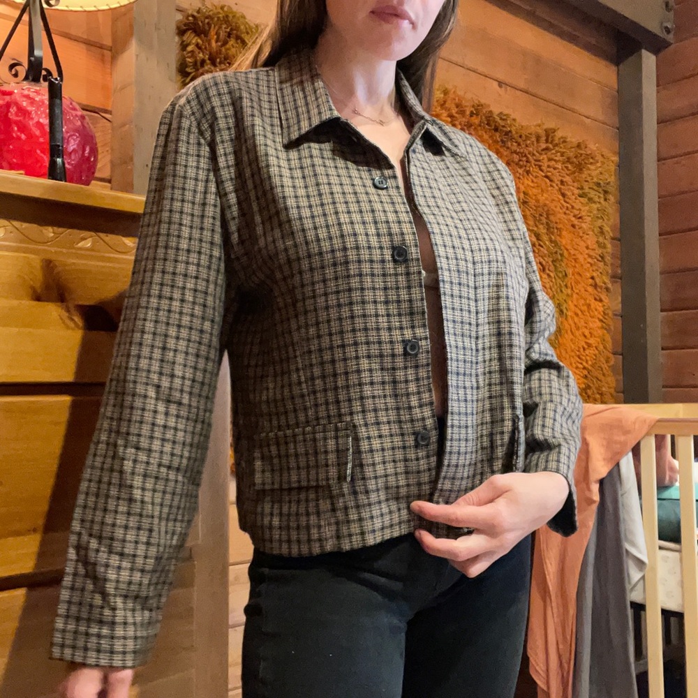Cropped wool blend blazer